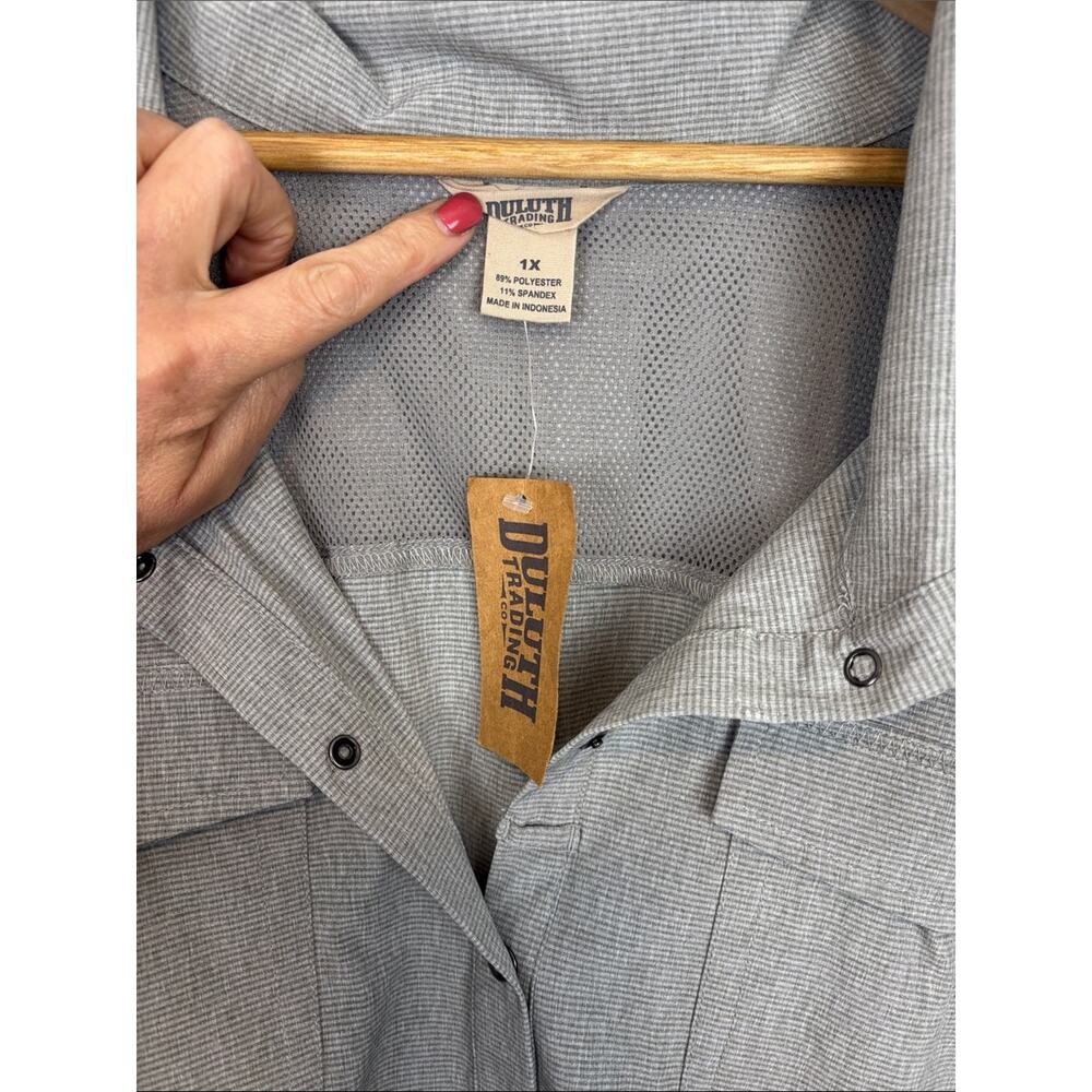NWT Duluth Womens 1X Utility Shirt Jacket Gray Snap Hiking Outdoor Lightweight - Picture 3 of 6